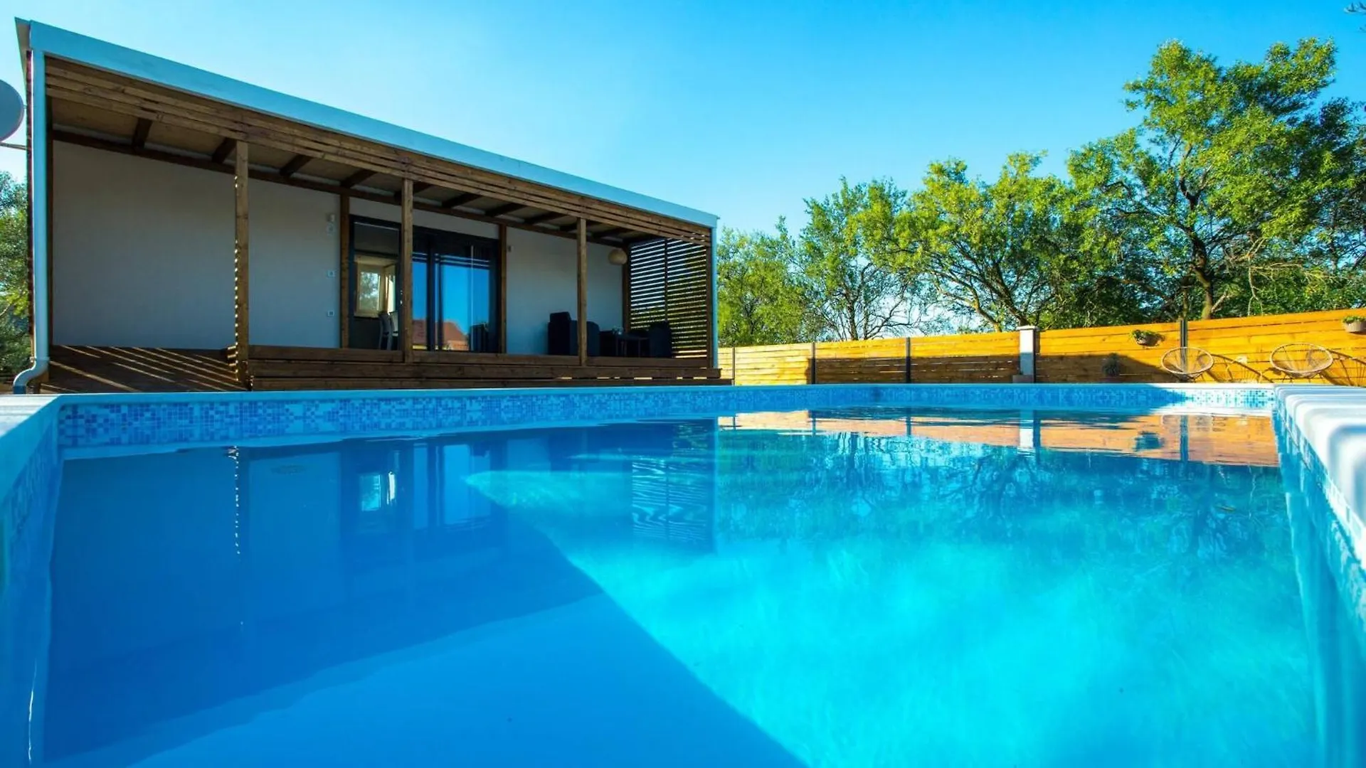 My Dalmatia - Holiday Home Relax With Private Pool Sveti Filip i Jakov