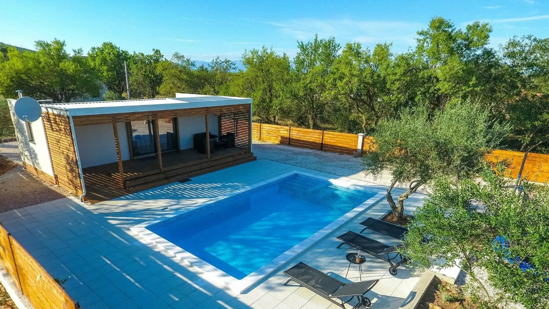 My Dalmatia - Holiday Home Relax With Private Pool Sveti Filip i Jakov