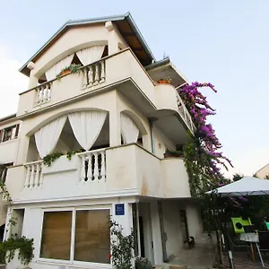 Petrina Apartment